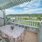 Apartamento For Families With Children - Donja, Rab - 14425